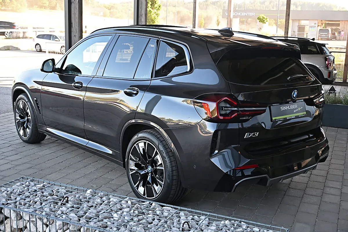 BMW Ix3 2022 photo 3