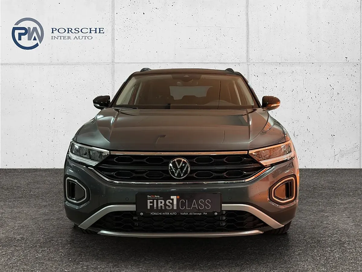 Volkswagen T-Roc 2025 photo 2