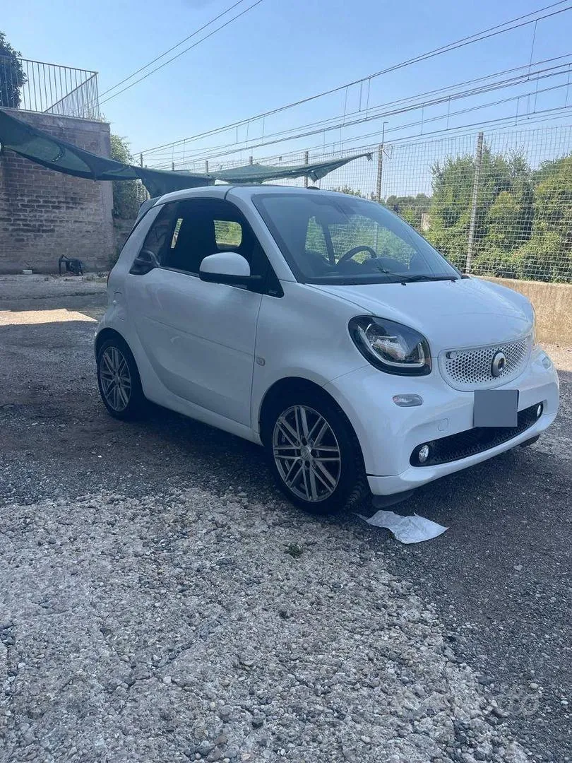 Smart Fortwo 2018 photo 2