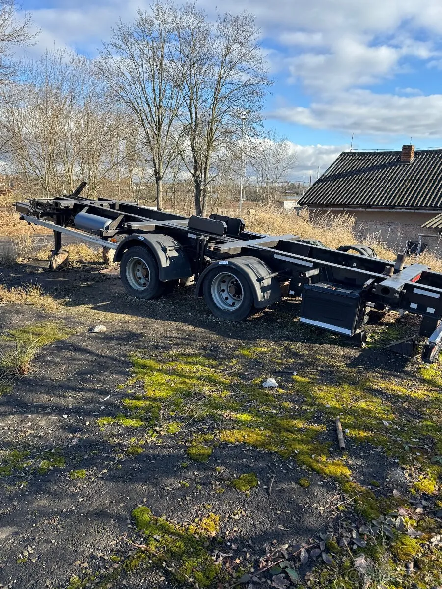 Kögel Container Trailer photo 2