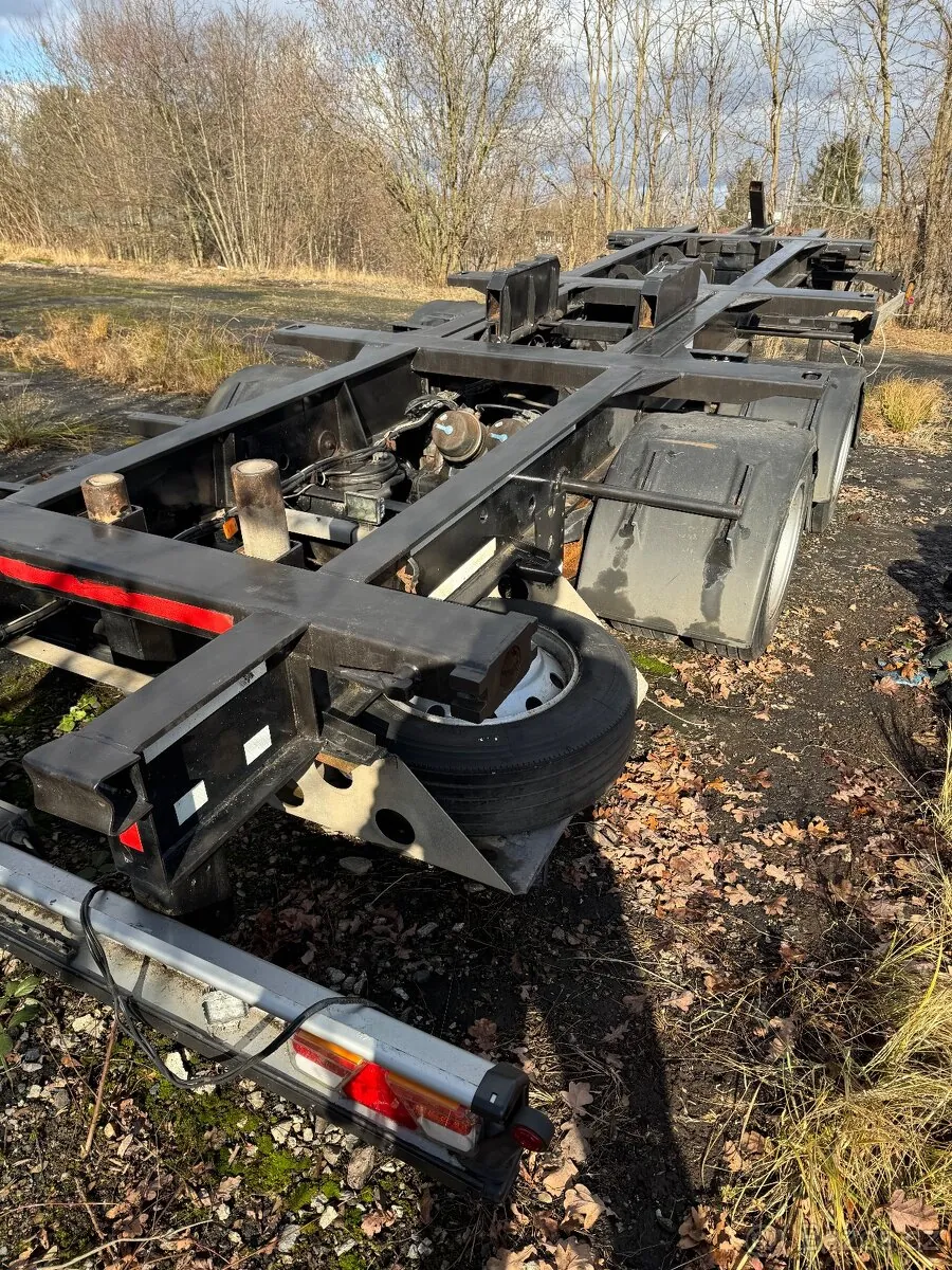 Kögel Container Trailer photo 3