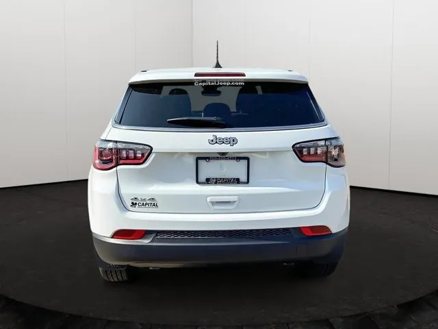 Jeep Compass 2025 photo 5