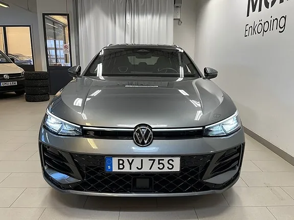Volkswagen Passat 2025 photo 4