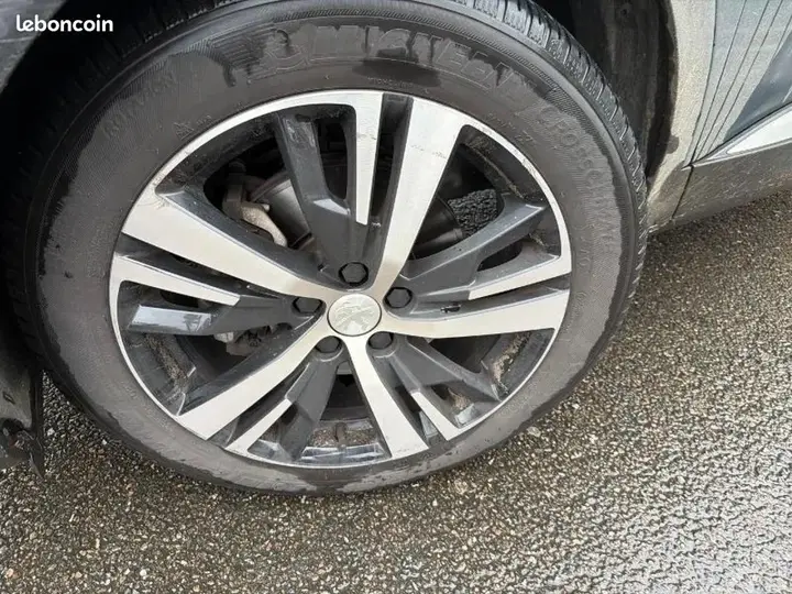 Peugeot 3008 2022 photo 3