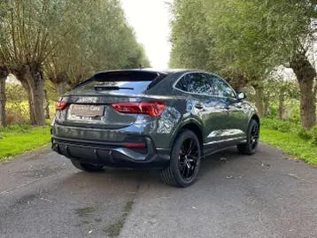 Audi Q3 2022 photo 2
