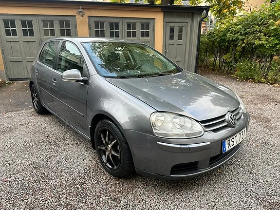 Volkswagen Golf V