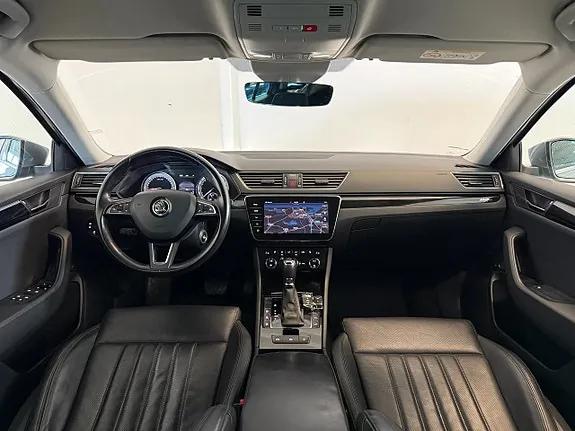 Skoda Superb 2018 photo 5