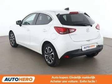 Mazda 2 2017 photo 3
