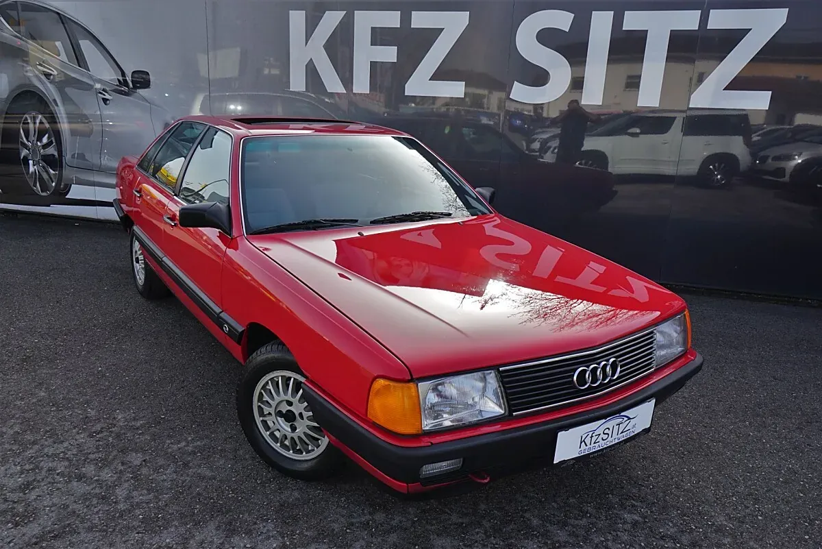 Audi 100