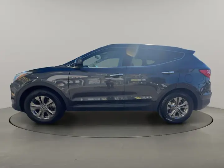 Hyundai Santa Fe 2015 photo 2