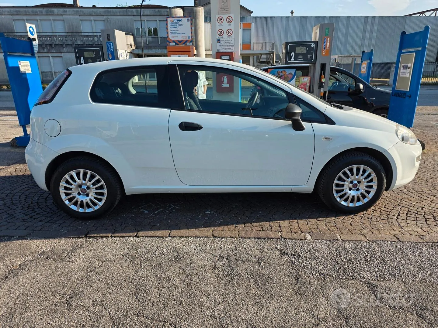 Fiat Punto 2014 photo 3