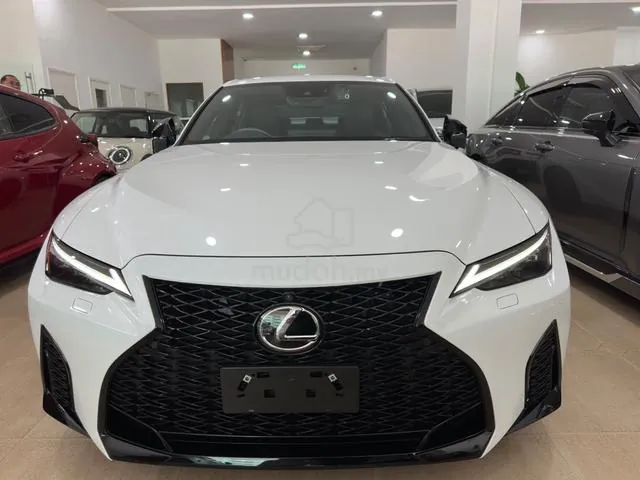 Lexus Is300
