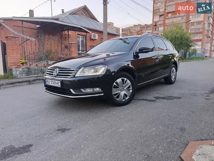 Volkswagen Passat 2011 photo 3