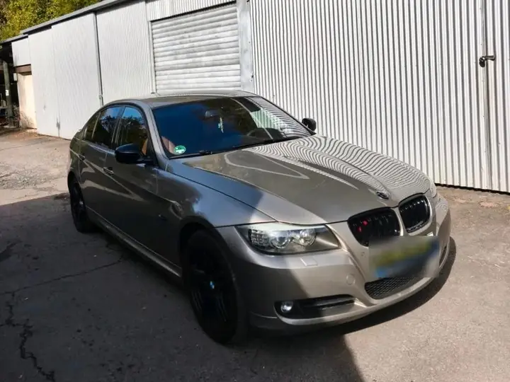 BMW E90