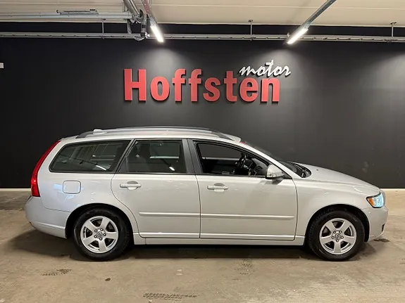 Volvo V50 2010 photo 2