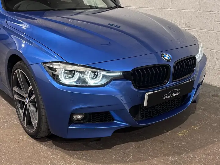 BMW 3 Series 2018 photo 3