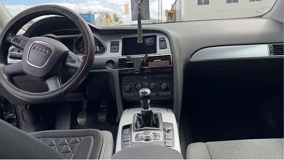 Audi A6 2010 photo 5