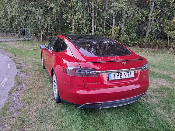Tesla Model S 2014 photo 3