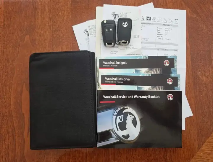 Vauxhall Insignia 2016 photo 3