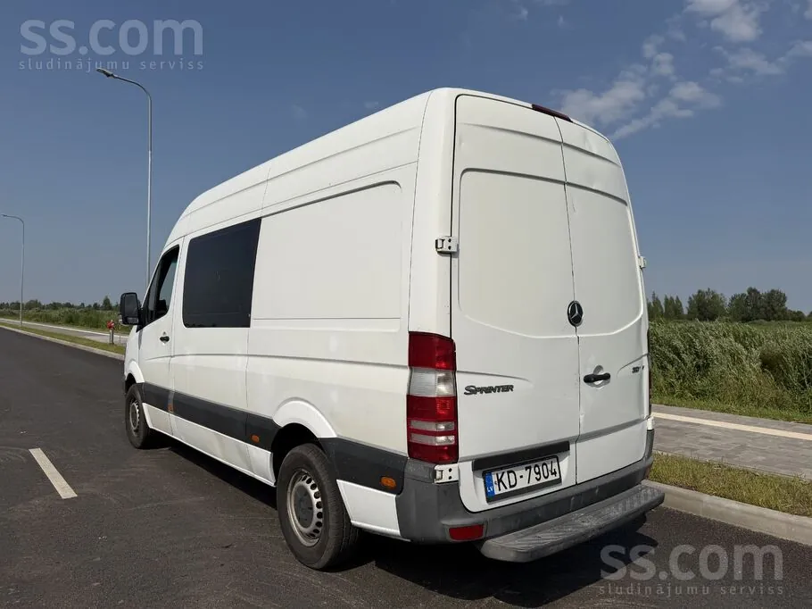 Mercedes-Benz Sprinter 2011 photo 3
