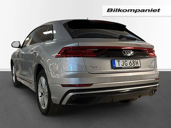 Audi Q8 2019 photo 2