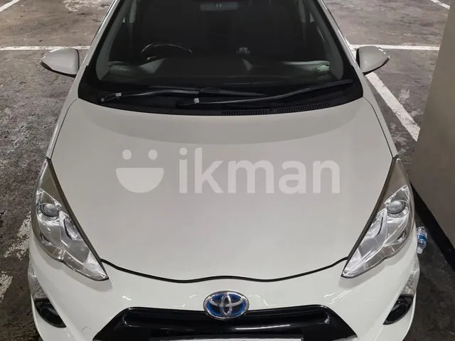 Toyota Aqua 2015 photo 2