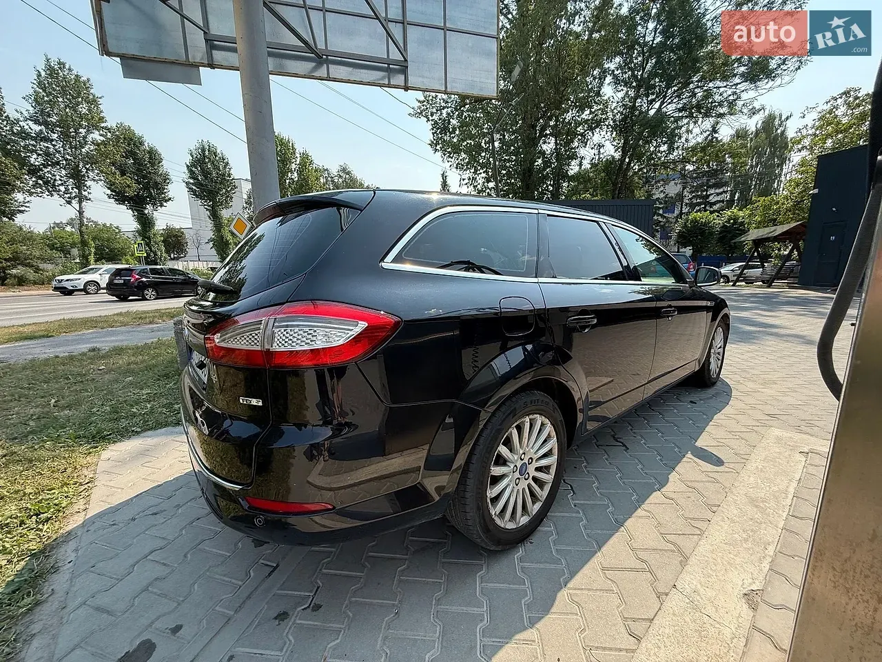 Ford Mondeo 2010 photo 4