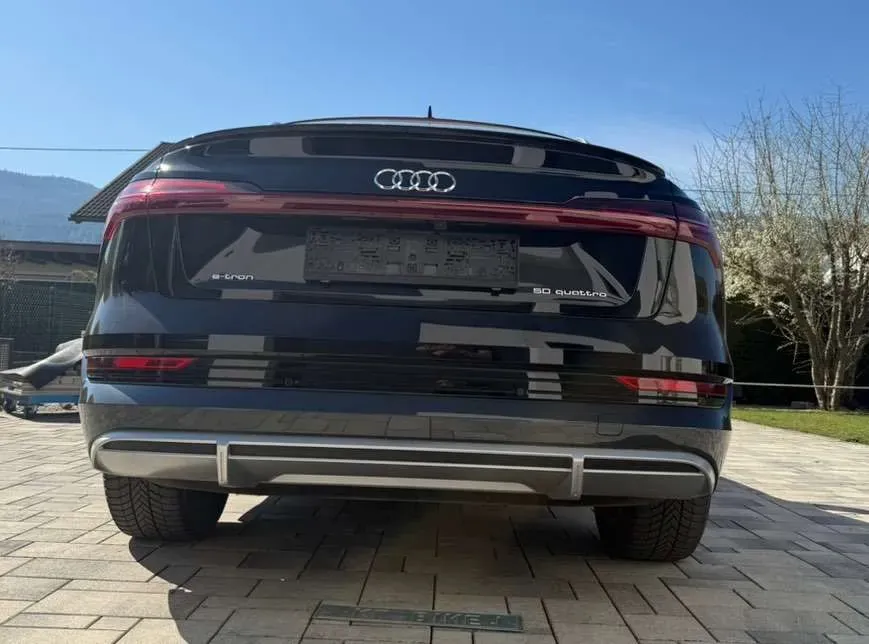 Audi E-Tron 2021 photo 3