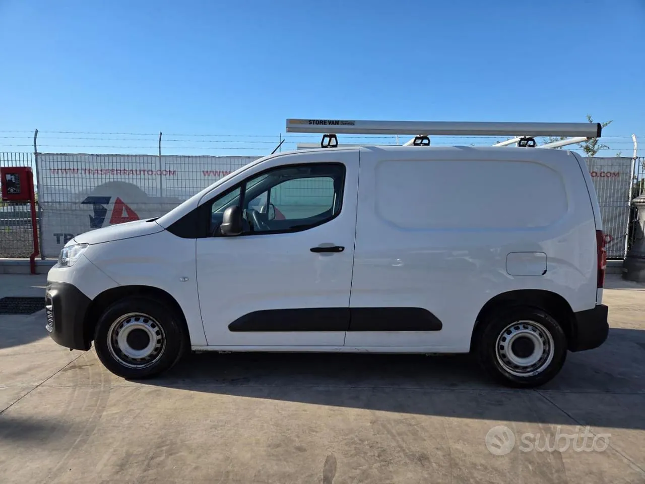 Citroen Berlingo 2023 photo 2