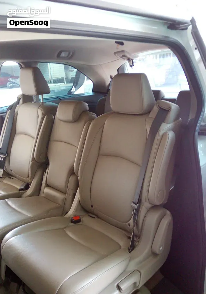Honda Odyssey 2022 photo 2