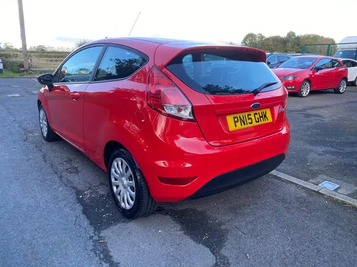 Ford Fiesta 2015 photo 3