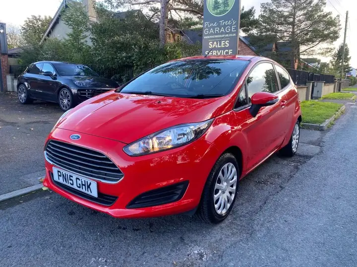 Ford Fiesta 2015 photo 4
