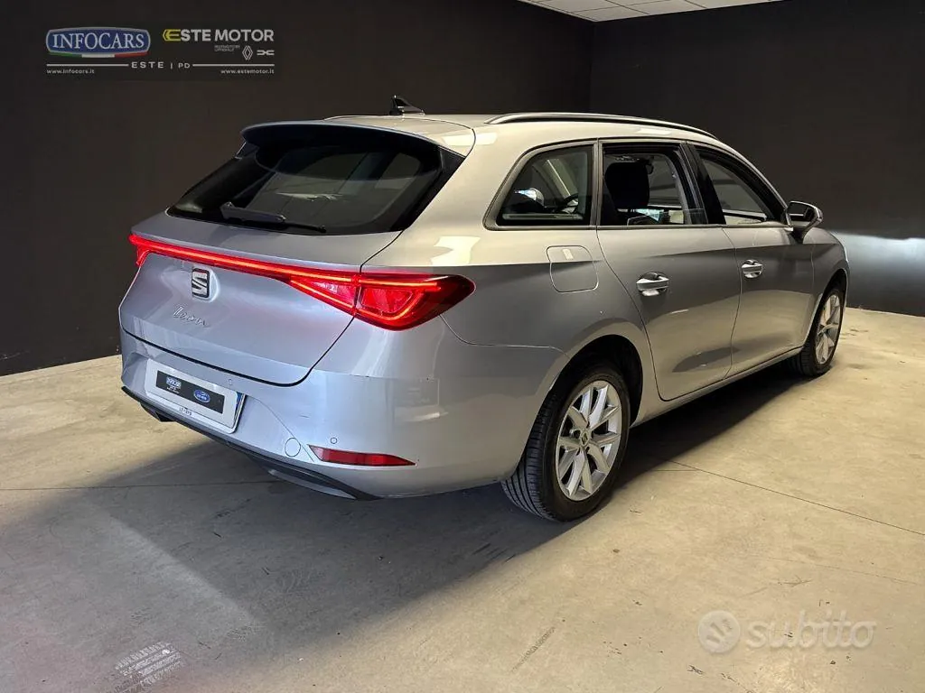 Seat Leon 2023 photo 4