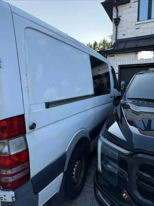Mercedes-Benz Sprinter Van 2015 photo 3