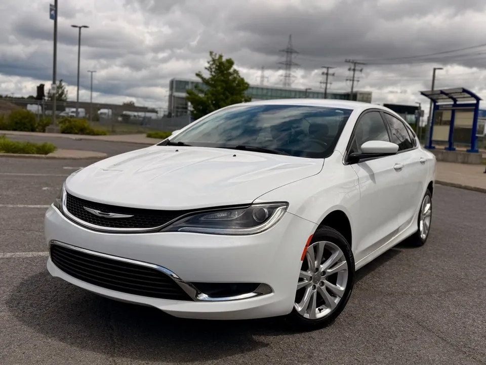 Chrysler 200