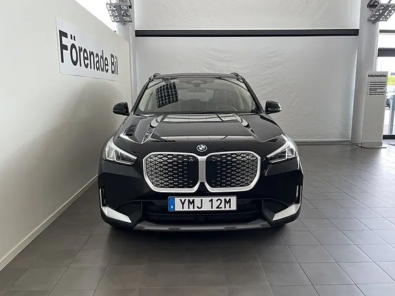 BMW Ix1 2026 photo 2