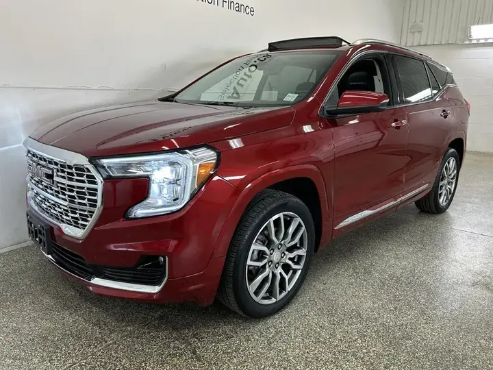 GMC Terrain 2024 photo 3