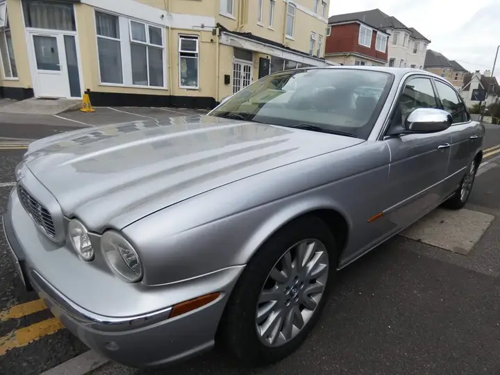 Jaguar Xj 2005 photo 2
