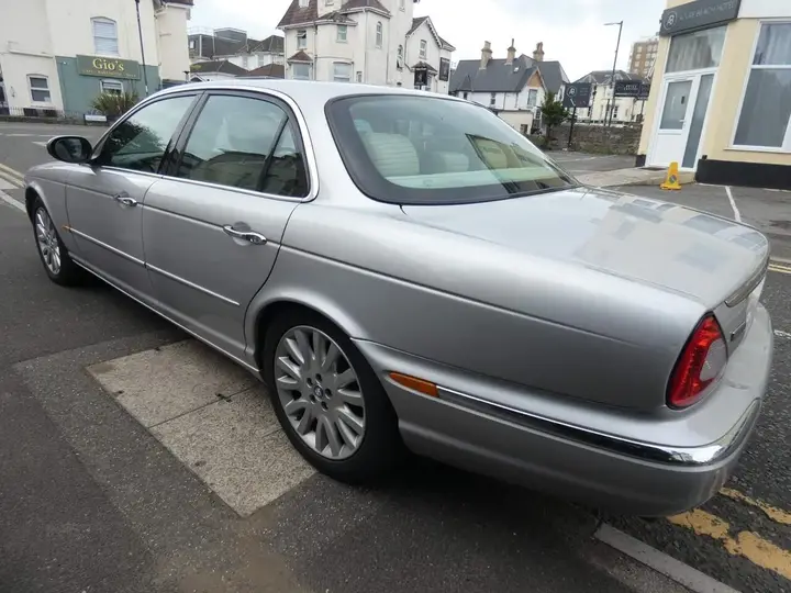 Jaguar Xj 2005 photo 4