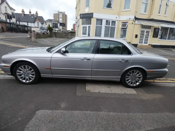 Jaguar Xj 2005 photo 3