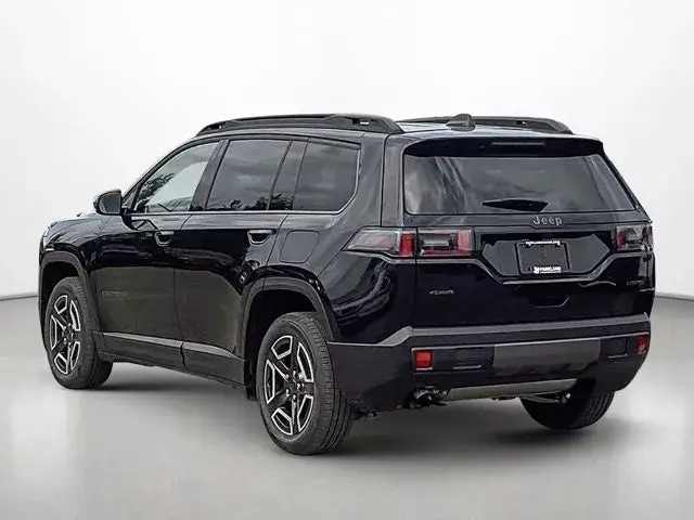 Jeep Cherokee 2026 photo 3