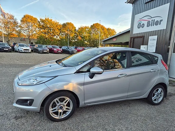 Ford Fiesta 2015 photo 2
