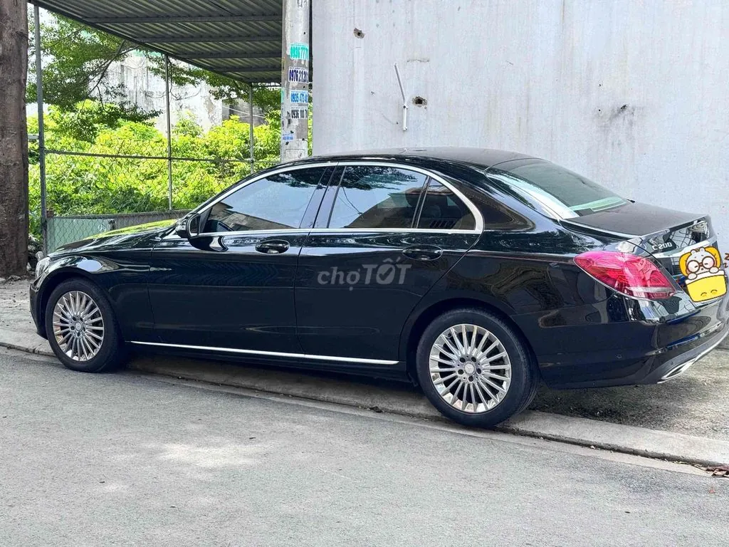 Mercedes-Benz C-Class 2016 photo 2