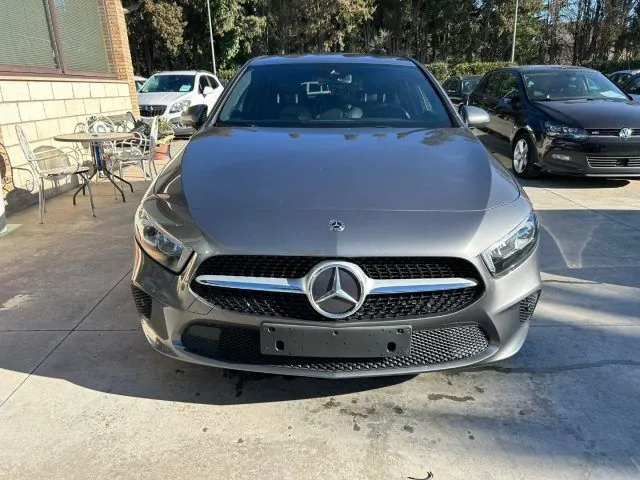 Mercedes-Benz A180 2018 photo 3