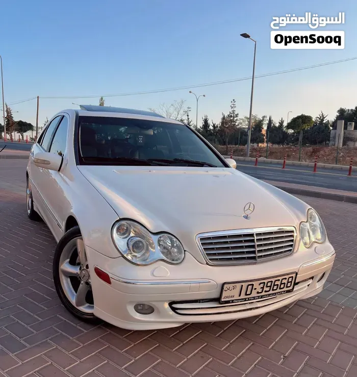 Mercedes-Benz C-Class 2005 photo 3