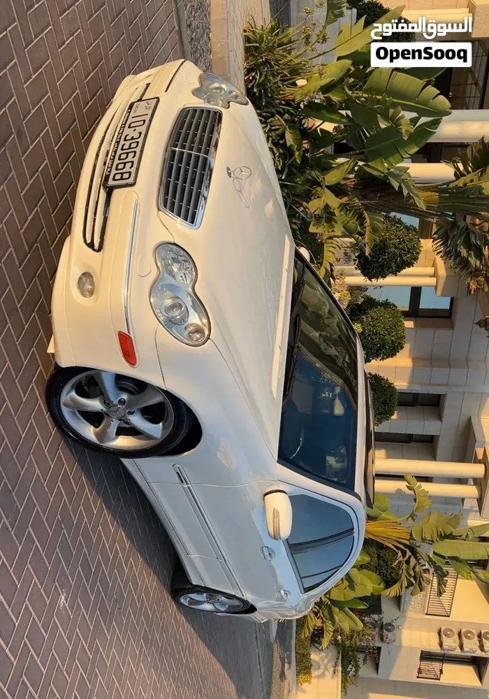 Mercedes-Benz C-Class 2005 photo 4
