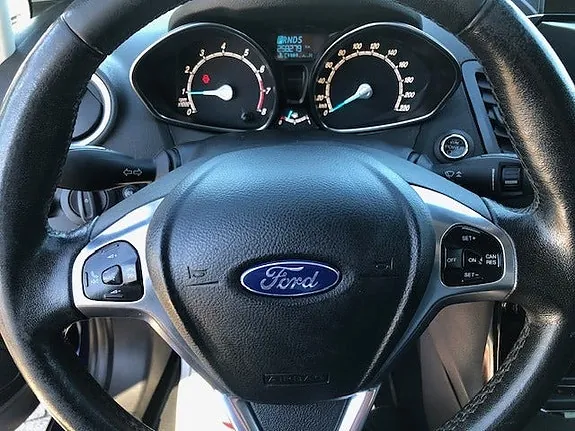Ford Fiesta 2014 photo 3