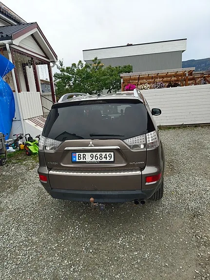 Mitsubishi Outlander 2010 photo 4