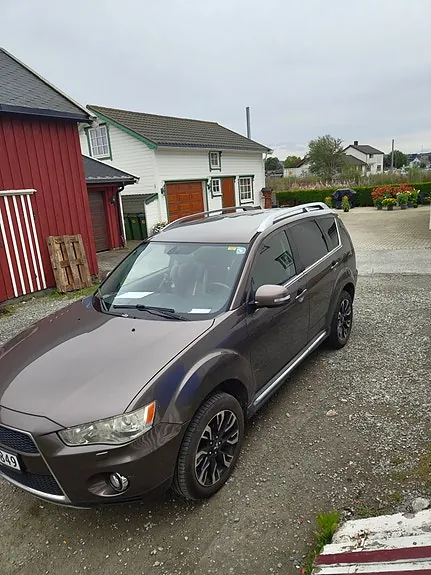 Mitsubishi Outlander 2010 photo 3