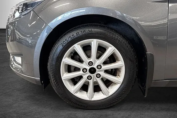 Ford Focus 2016 photo 2